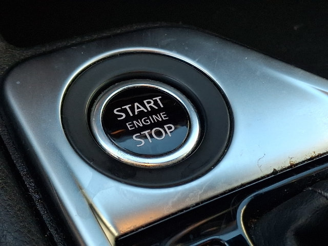 Used 2025 Nissan Sentra SV FWD image 23