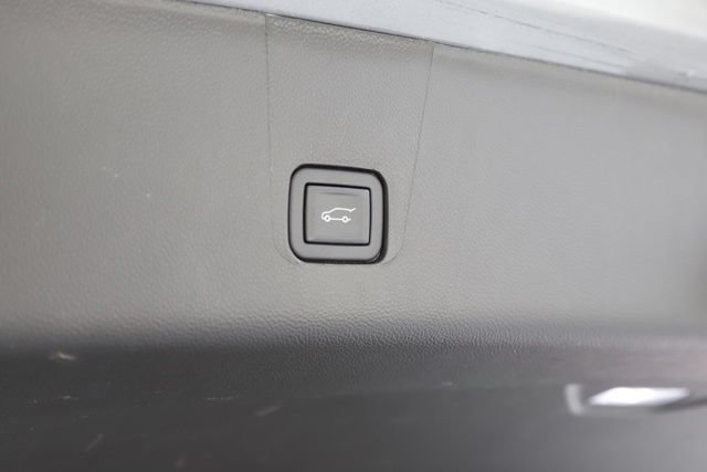 Used 2023 Chevrolet Traverse RS AWD/4WD image 4