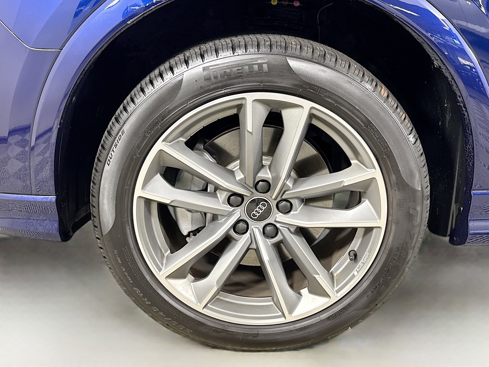Used 2025 Audi Q3 2.0T Premium image 29