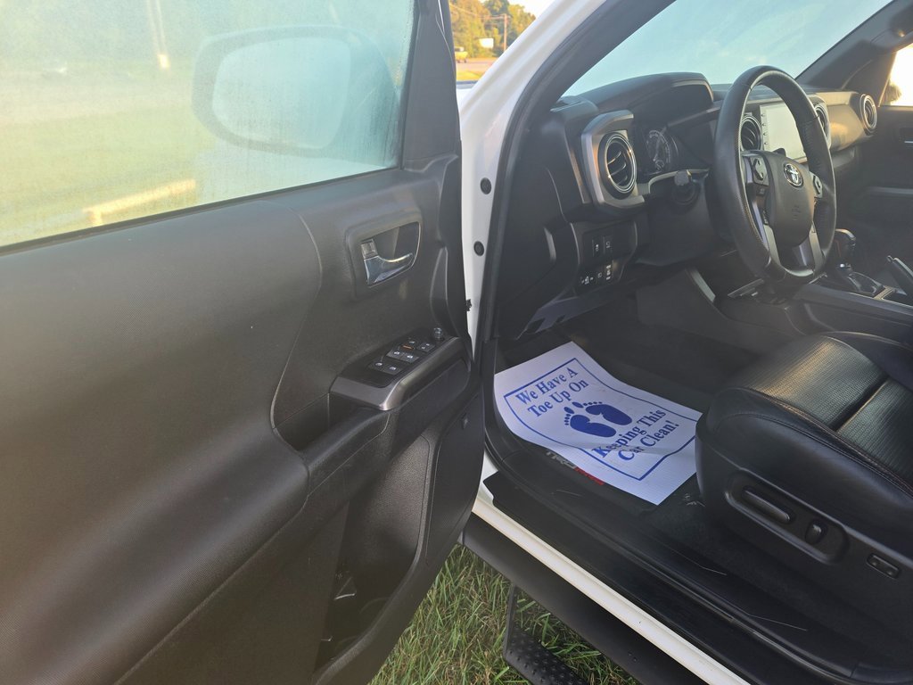 Used 2023 Toyota Tacoma TRD Pro image 6