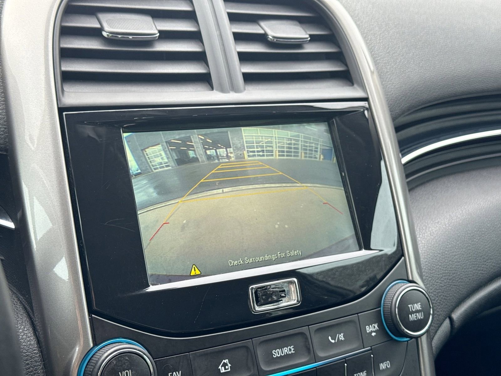 Used 2015 Chevrolet Malibu LT w/ Leather Package FWD image 29