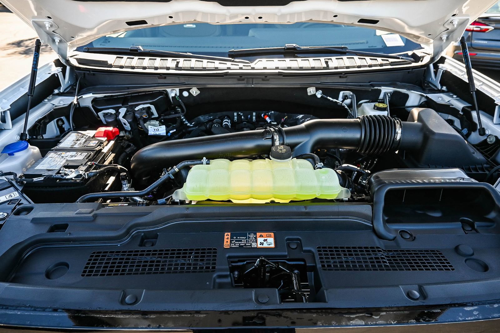 New 2025 Ford Expedition Max Platinum w/ Stealth Appearance Package image 34