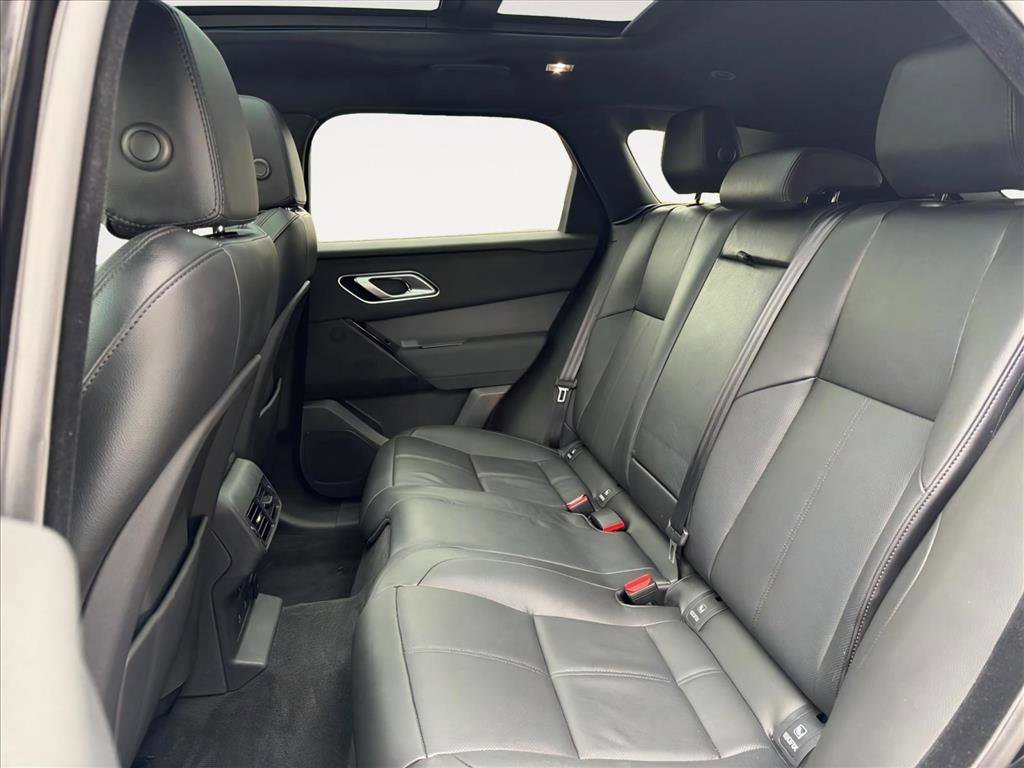 Used 2025 Land Rover Range Rover Velar Dynamic SE image 15