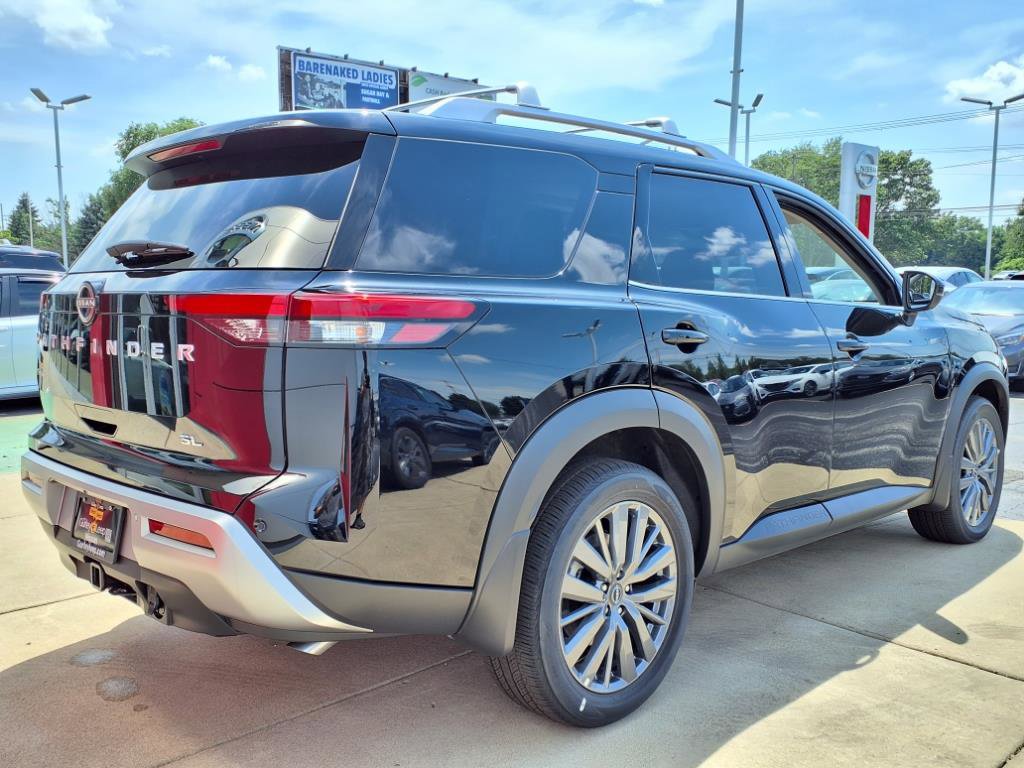 New 2025 Nissan Pathfinder SL w/ SL Premium Package image 12