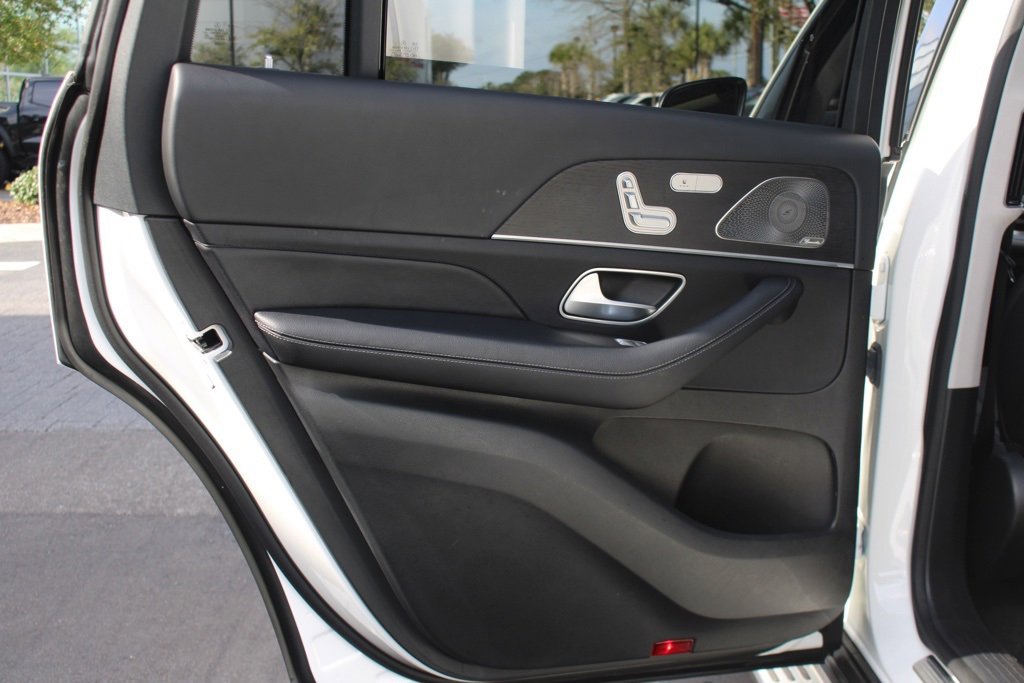 Certified 2023 Mercedes-Benz GLS 580 4MATIC image 28