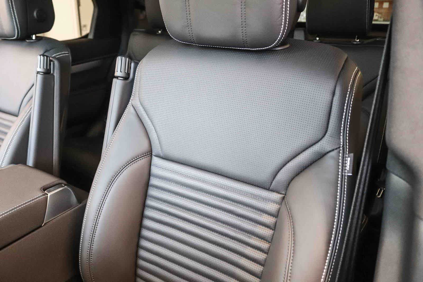 New 2026 Land Rover Discovery Dynamic SE AWD/4WD image 25