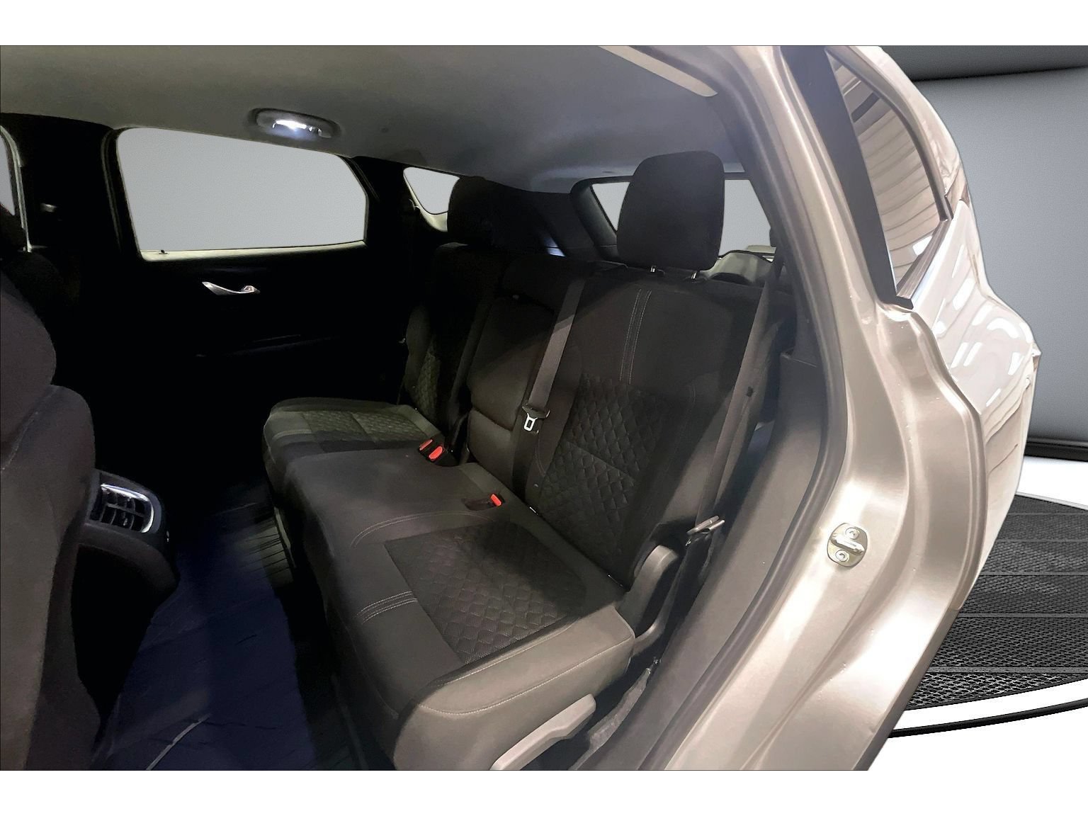 Used 2019 Chevrolet Blazer LT AWD/4WD image 32