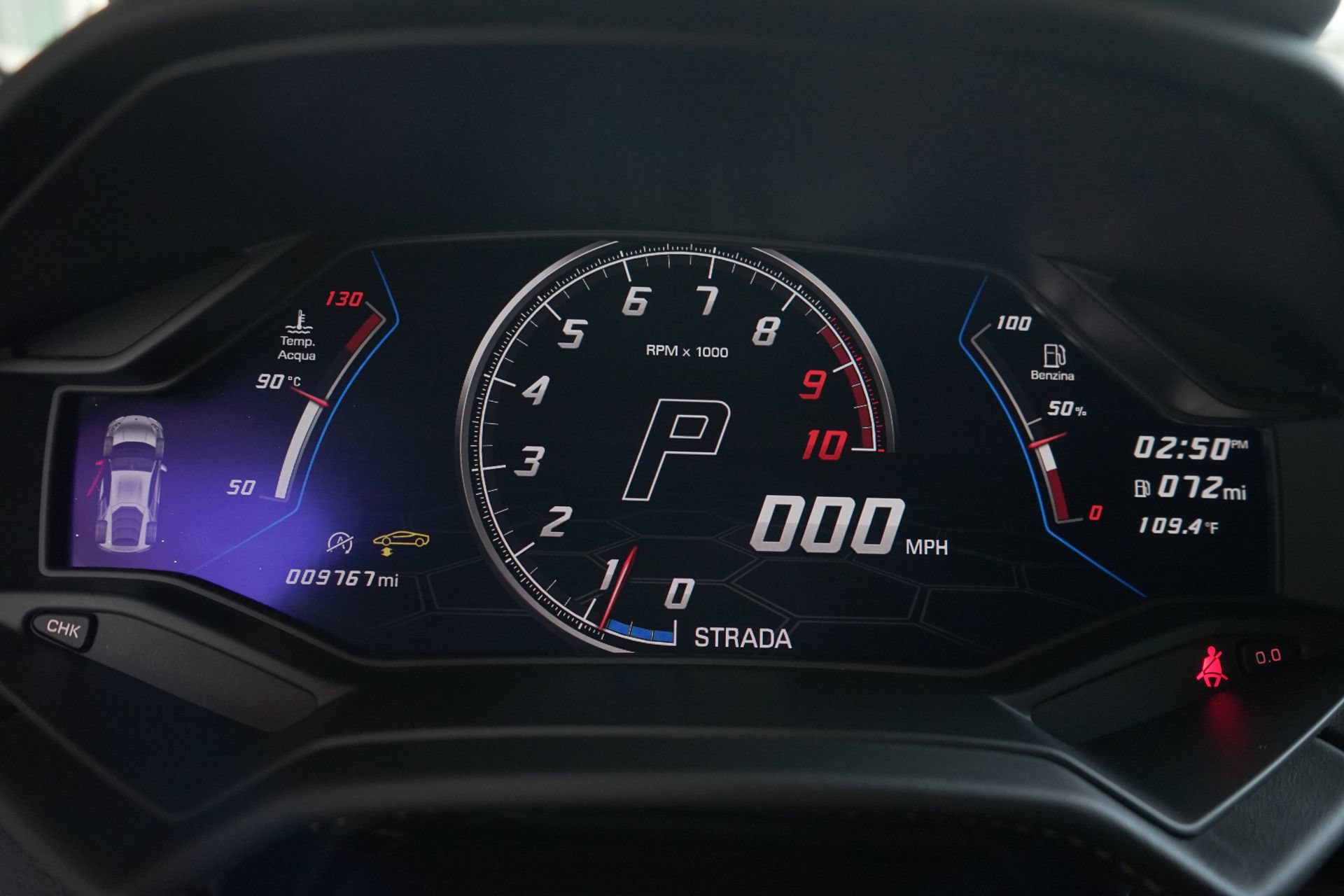 Used 2021 Lamborghini Huracan EVO RWD image 12