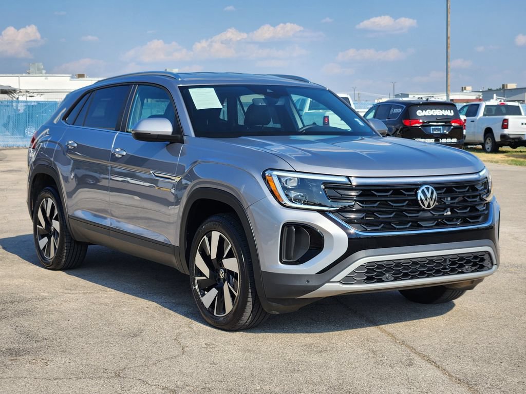 Used 2026 Volkswagen Atlas Cross Sport SE FWD image 3