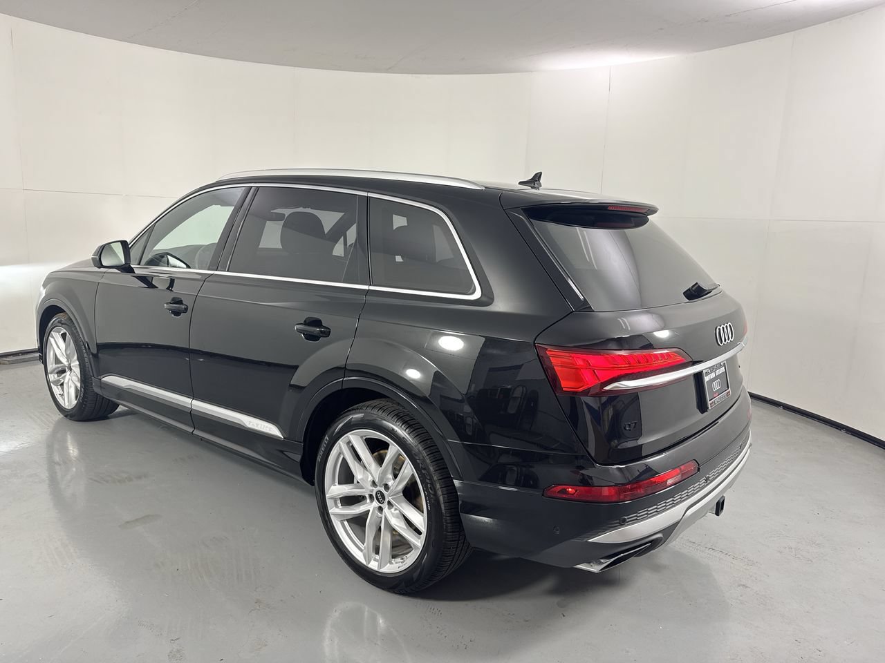 Used 2025 Audi Q7 3.0T Premium Plus w/ Premium Plus Package AWD/4WD image 34