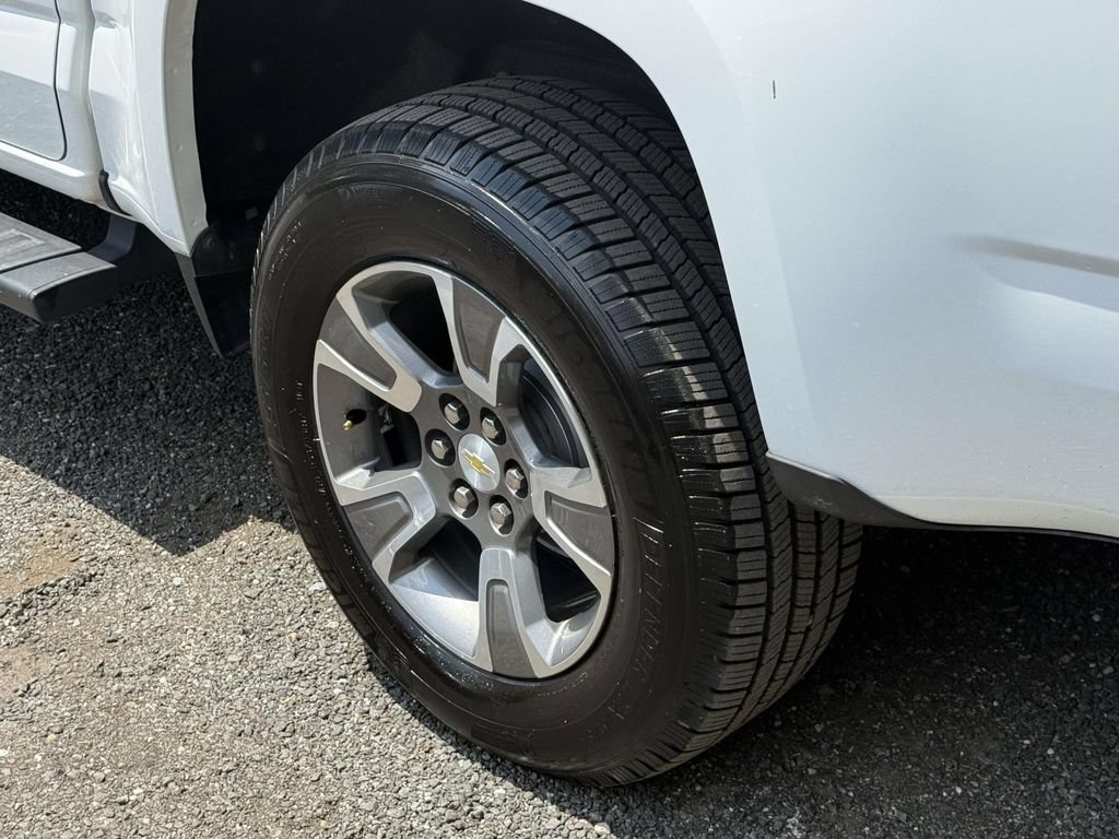 Used 2019 Chevrolet Colorado Z71 AWD/4WD image 12