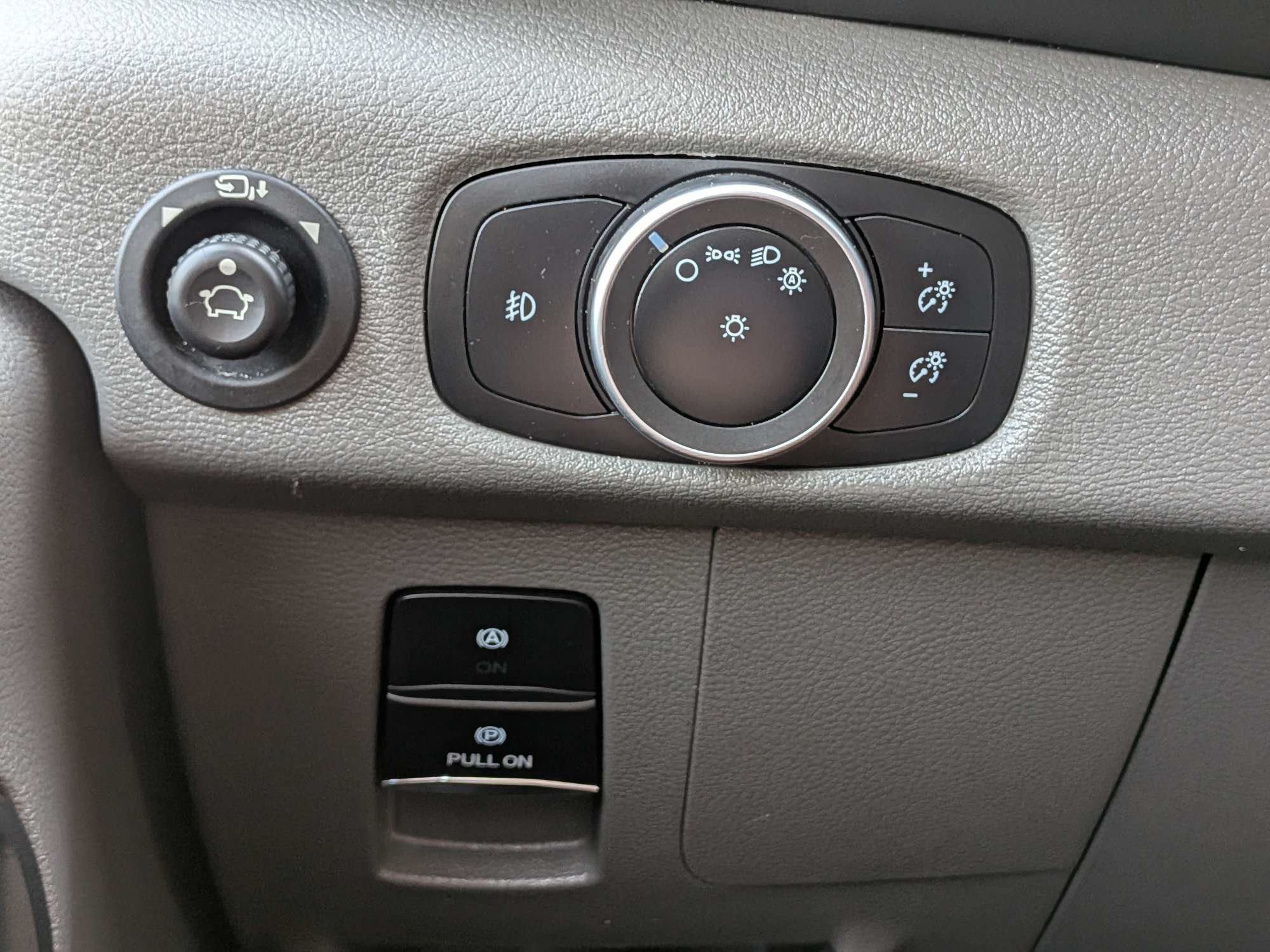 Used 2023 Ford Transit 350 XLT RWD image 29