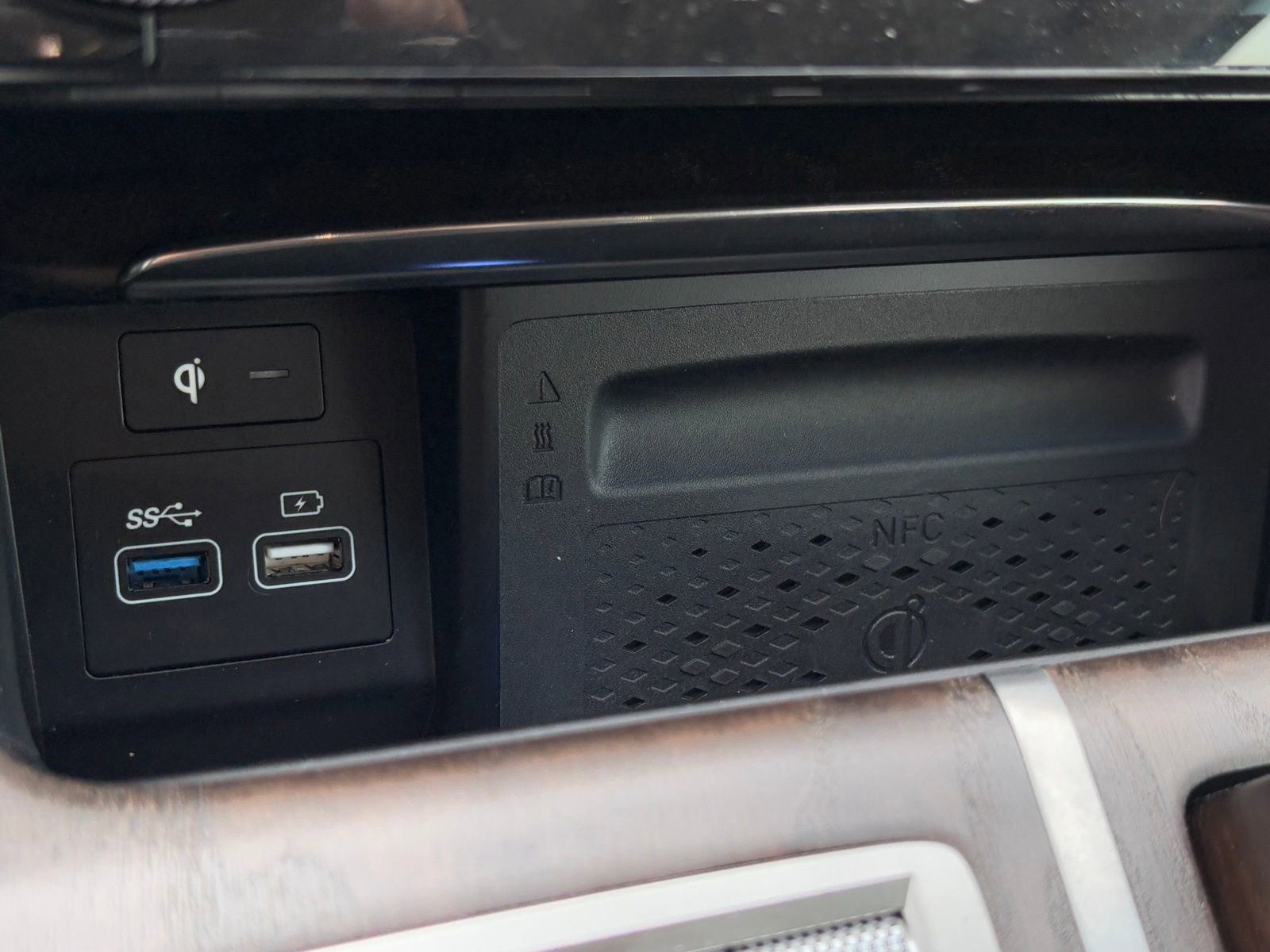 Used 2023 Genesis GV80 2.5T w/ Prestige 20" Package image 30