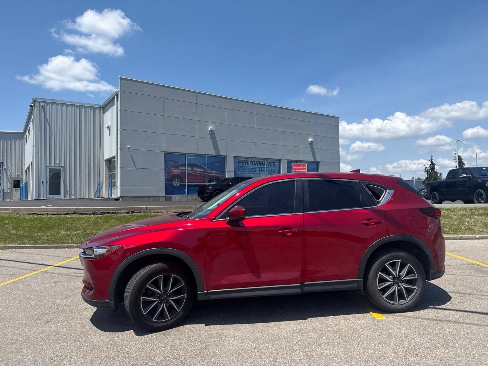 Used 2018 MAZDA CX-5 Touring w/ Preferred Equipment Package AWD/4WD image 8