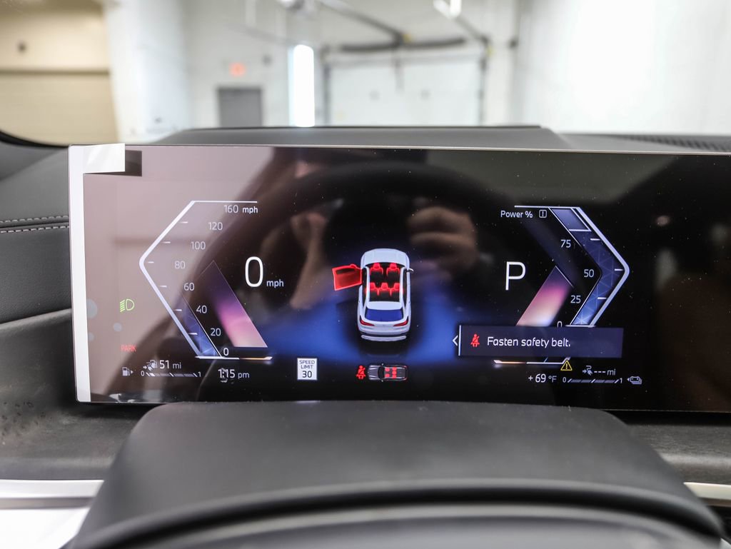 Used 2026 BMW X5 xDrive50e w/ Executive Package image 14