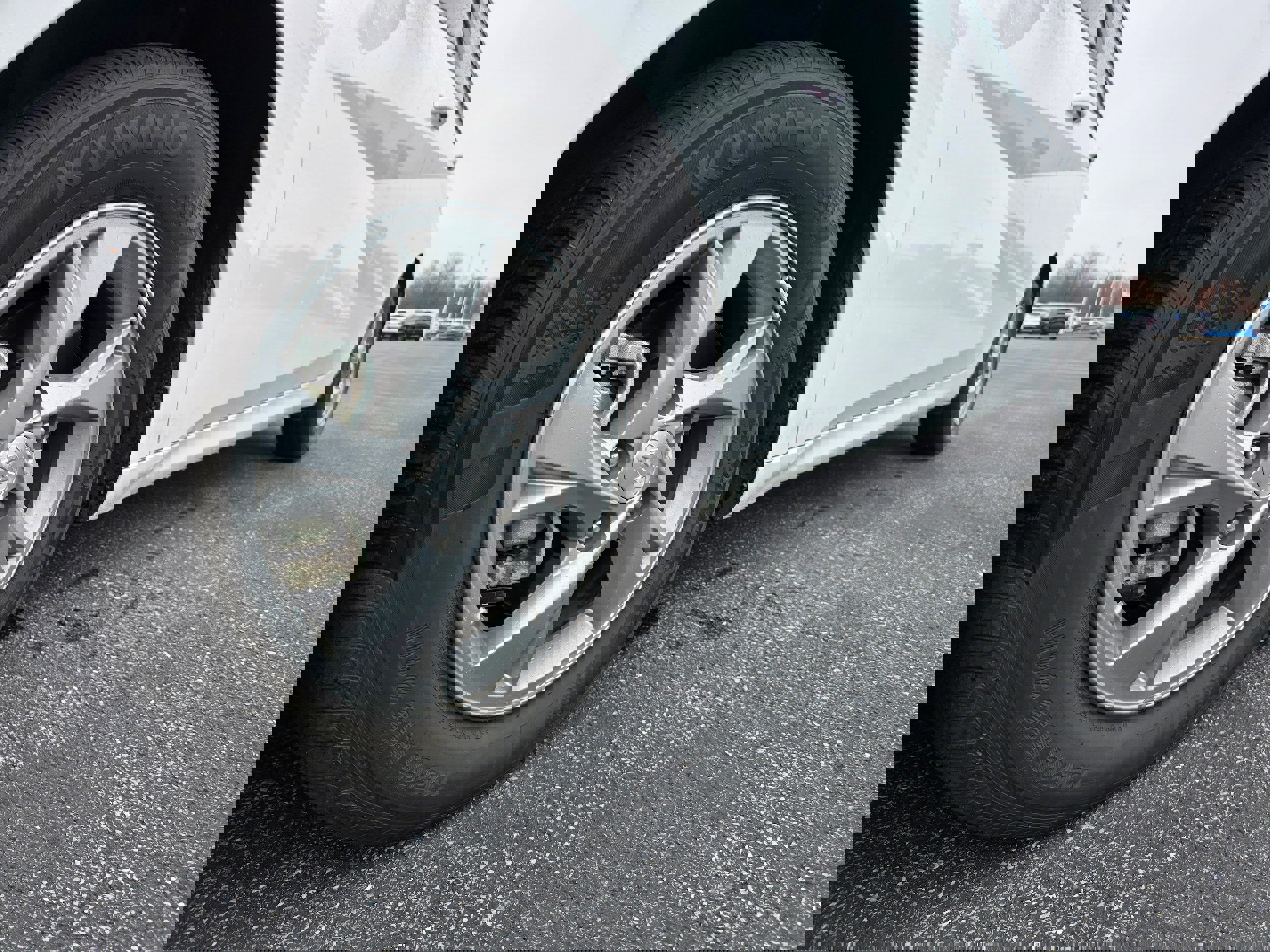 Used 2023 Hyundai Elantra SE image 19