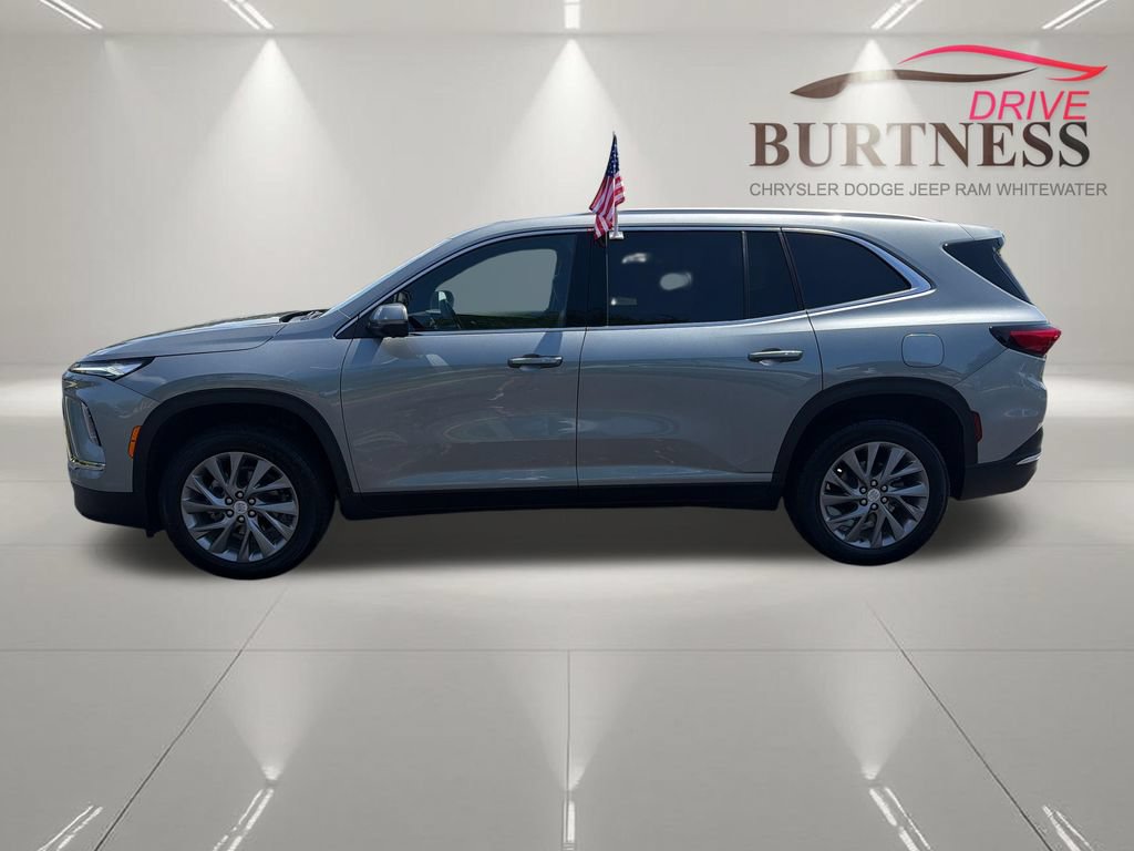 Certified 2025 Buick Enclave Preferred FWD image 5