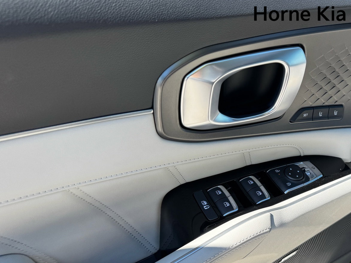 New 2026 Kia Sorento SX Prestige image 11
