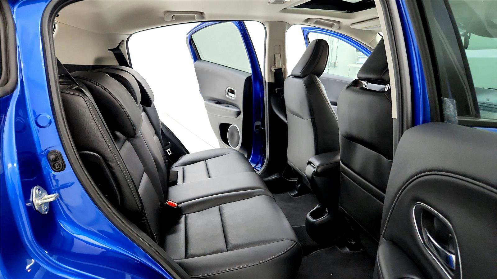 Used 2021 Honda HR-V EX-L image 30