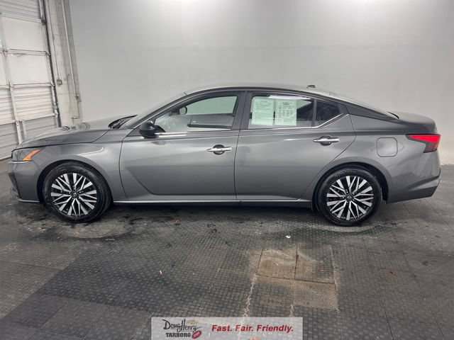 Used 2025 Nissan Altima 2.5 SV FWD image 6
