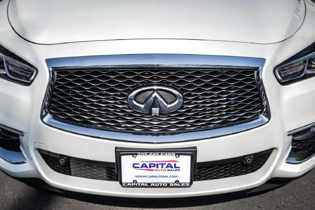 Used 2017 INFINITI QX60 Luxe w/ Deluxe Technology Package AWD/4WD image 8