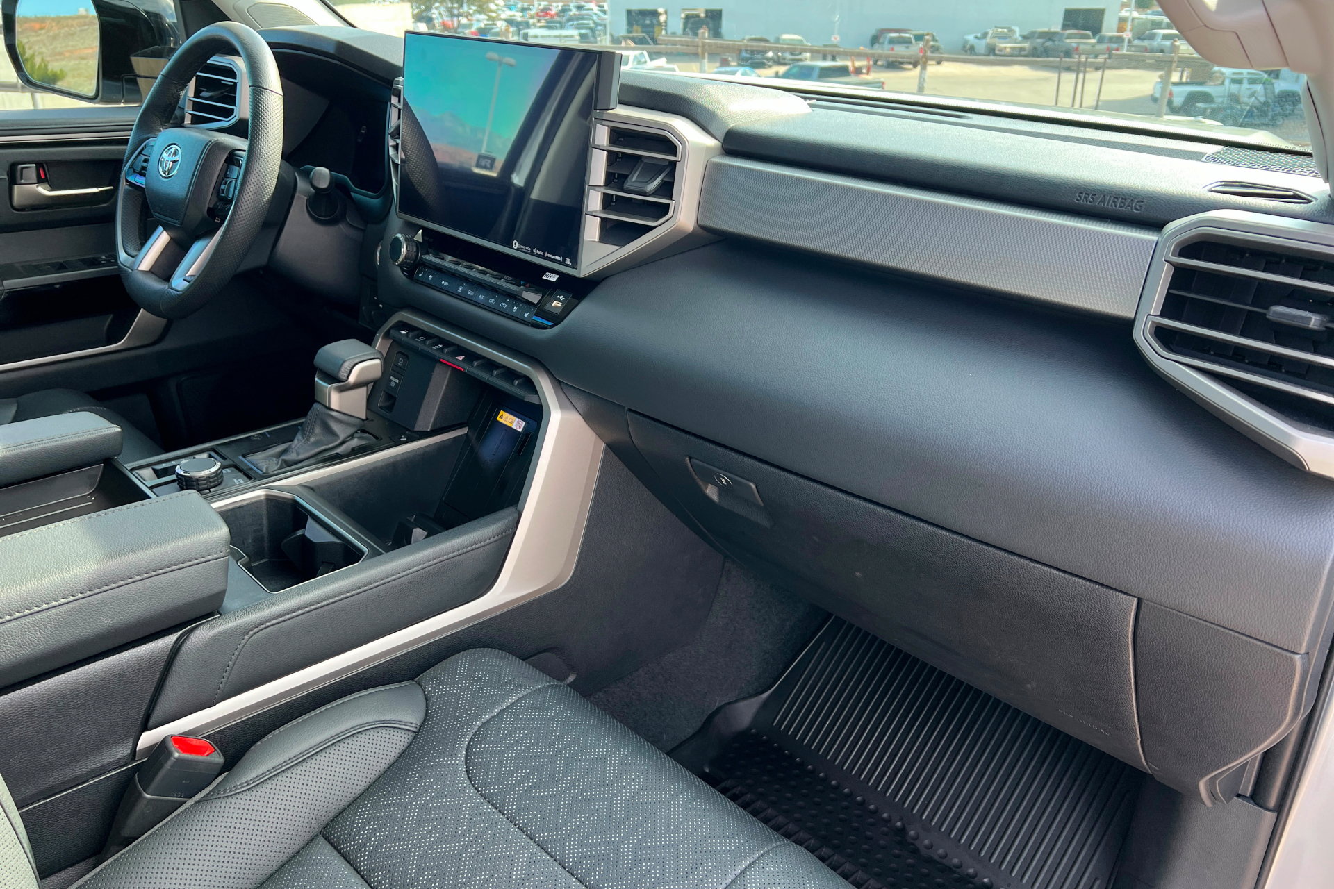 Used 2024 Toyota Tundra Limited AWD/4WD image 24