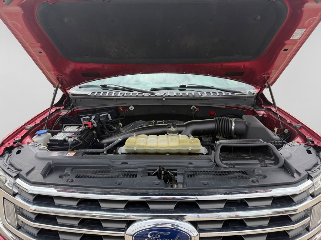 Used 2021 Ford Expedition XLT image 9