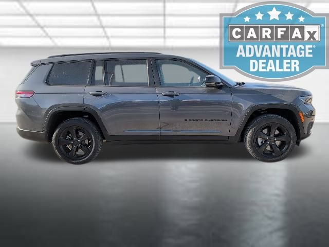 Used 2025 Jeep Grand Cherokee L Limited w/ Black Appearance Package image 34
