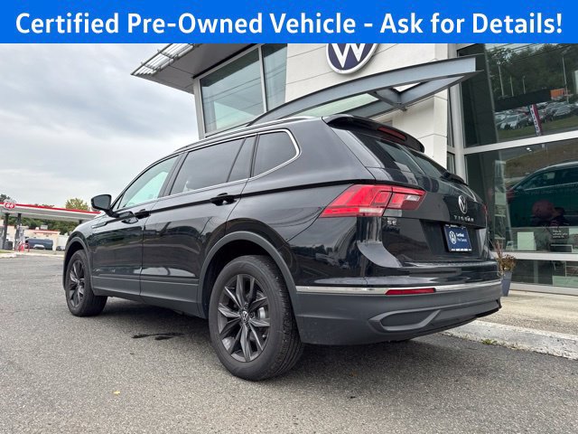 Certified 2024 Volkswagen Tiguan SE w/ Panoramic Sunroof Package AWD/4WD image 3