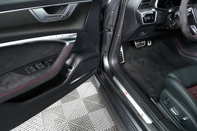 New 2026 Audi RS 6 performance image 8