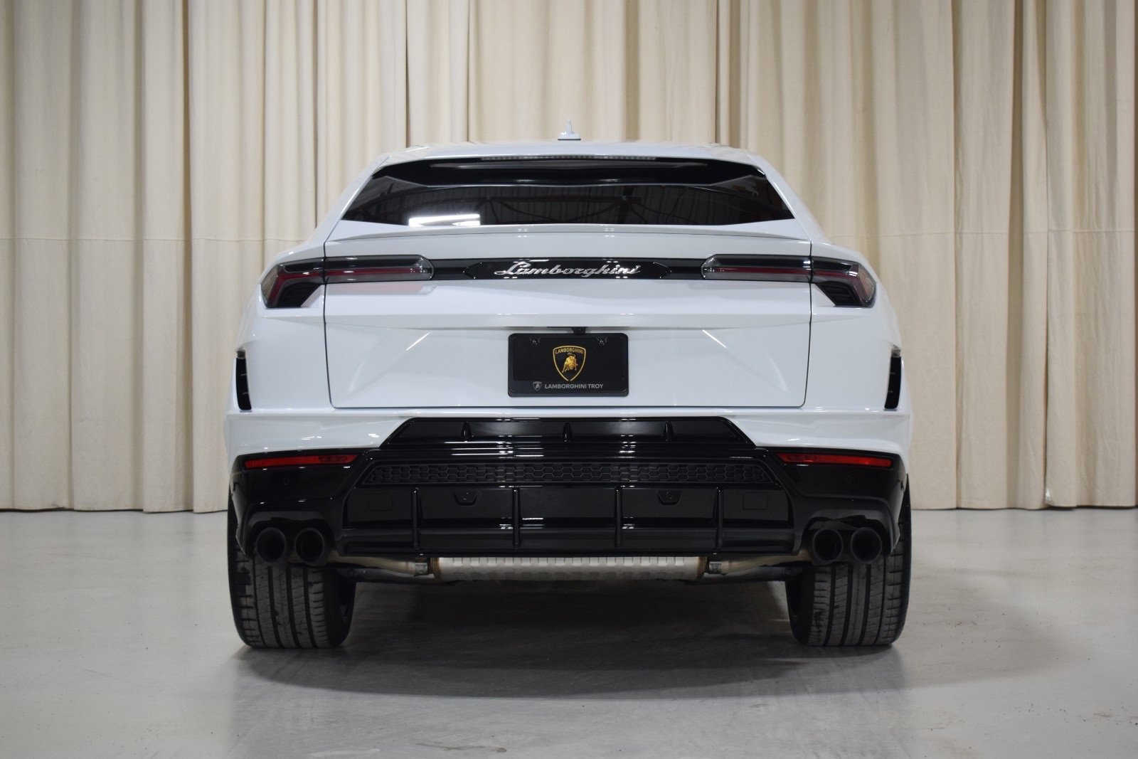 Used 2024 Lamborghini Urus S image 12