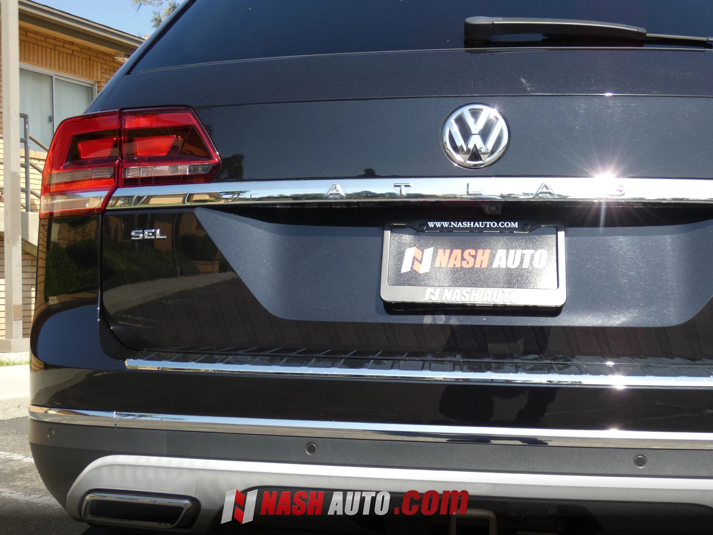 Used 2018 Volkswagen Atlas SEL AWD/4WD image 11