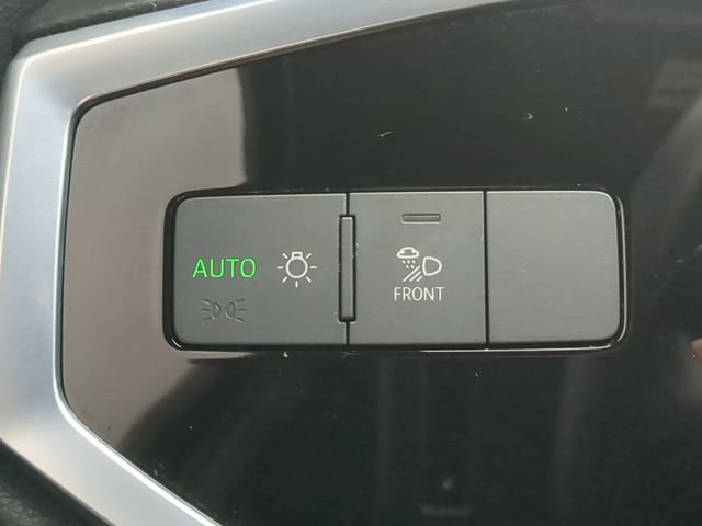 Used 2022 Audi Q3 2.0T Premium Plus w/ Premium Plus Package image 27