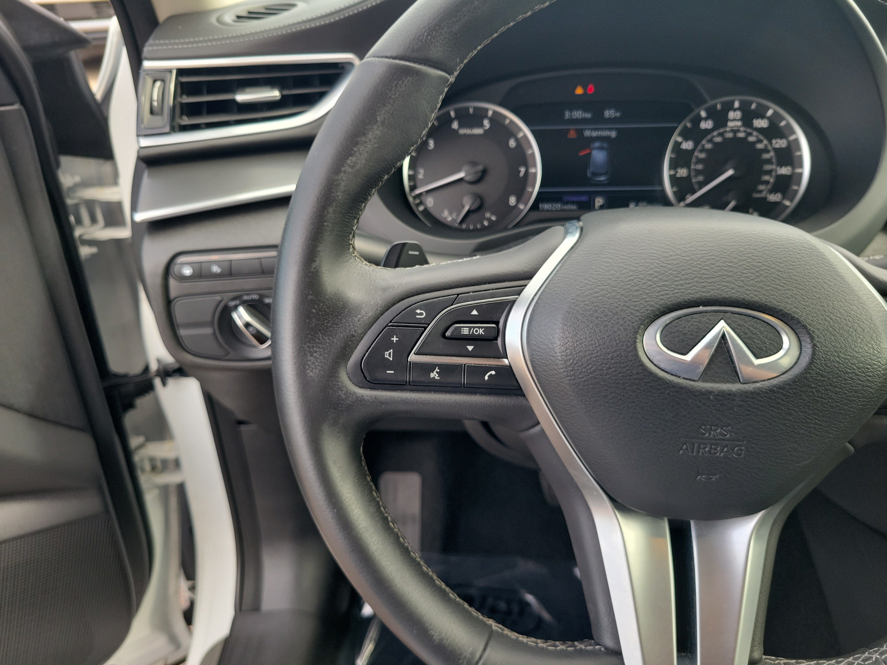 Certified 2025 INFINITI QX50 Luxe AWD/4WD image 14