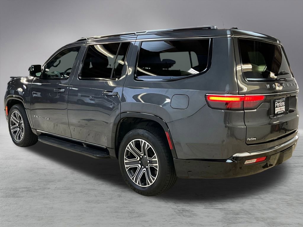 Used 2024 Jeep Wagoneer Series II w/ Flexible Seating Group image 3