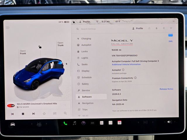 Used 2023 Tesla Model Y Performance image 32