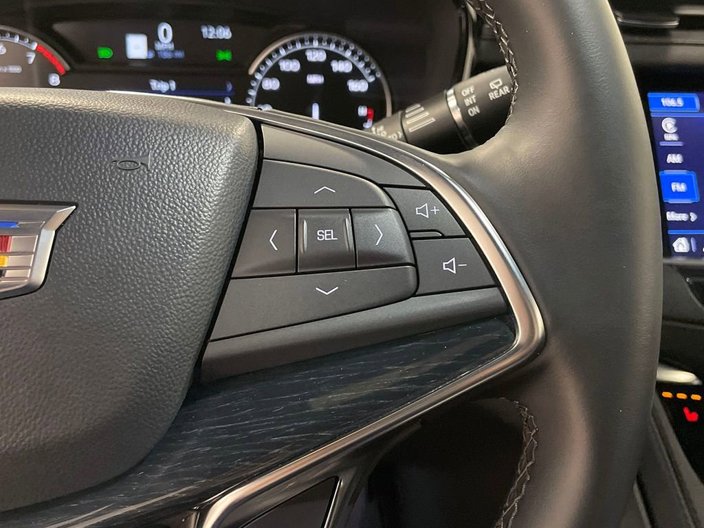 Used 2025 Cadillac XT5 Premium Luxury image 37