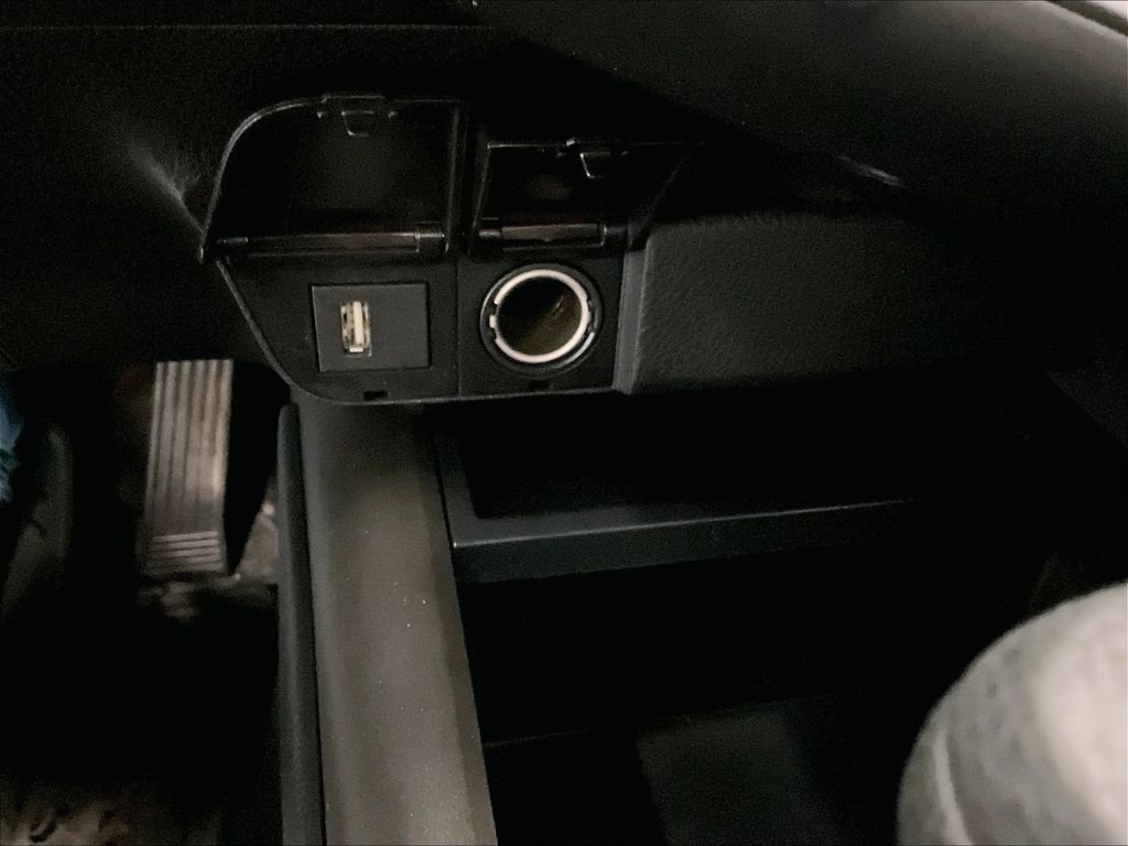 Used 2024 Toyota Camry LE FWD image 26