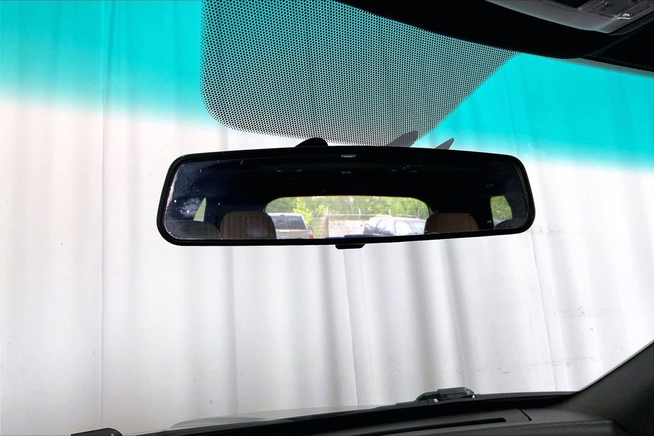 Used 2017 Ford Explorer FWD image 17