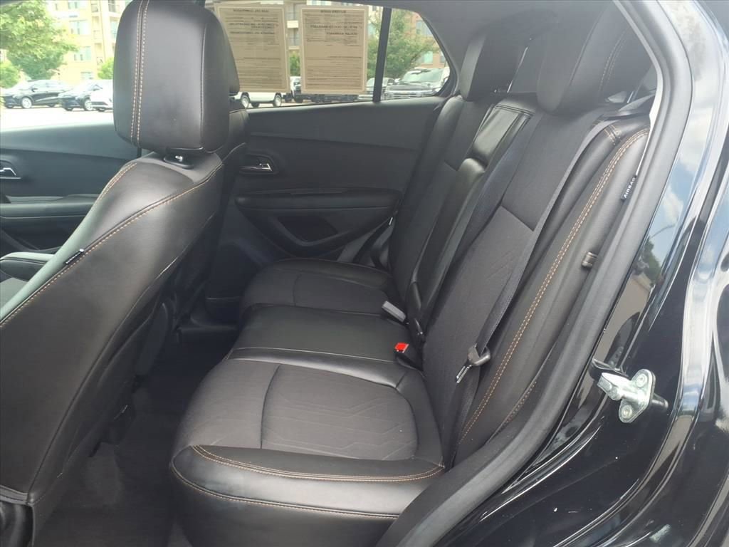 Certified 2018 Chevrolet Trax LT w/ LT Convenience Package FWD image 19
