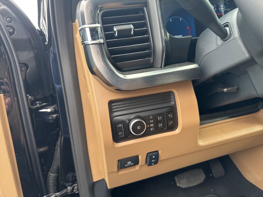 Used 2026 Ford F450 Lariat image 24