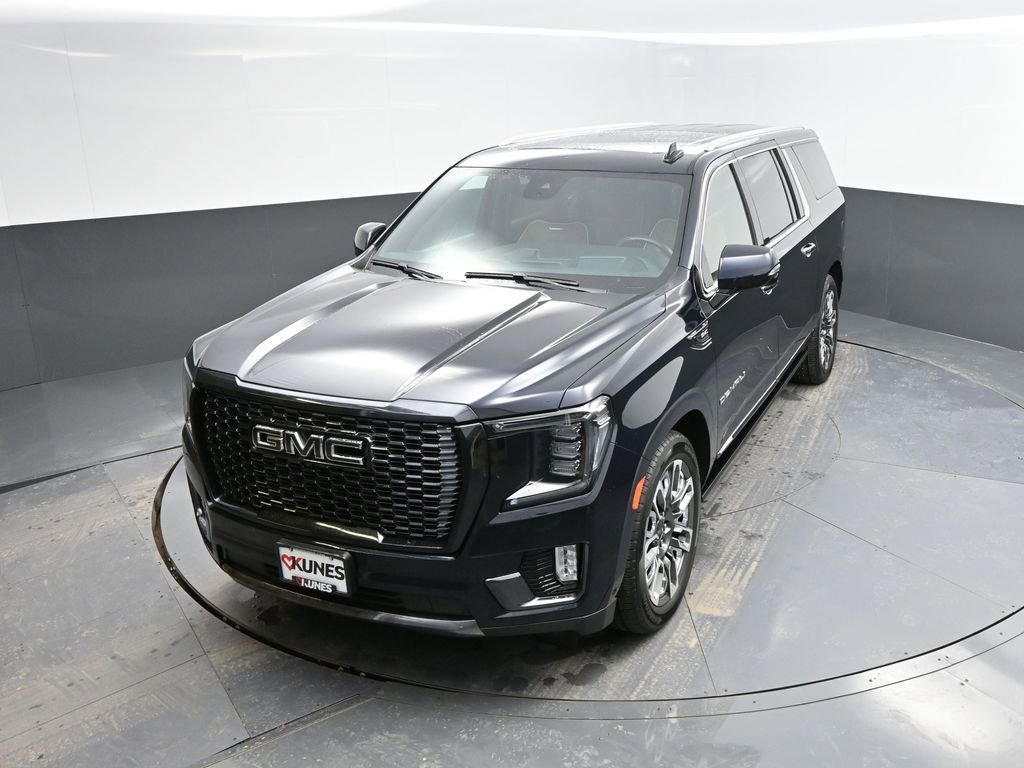 Used 2023 GMC Yukon XL Denali Ultimate image 28