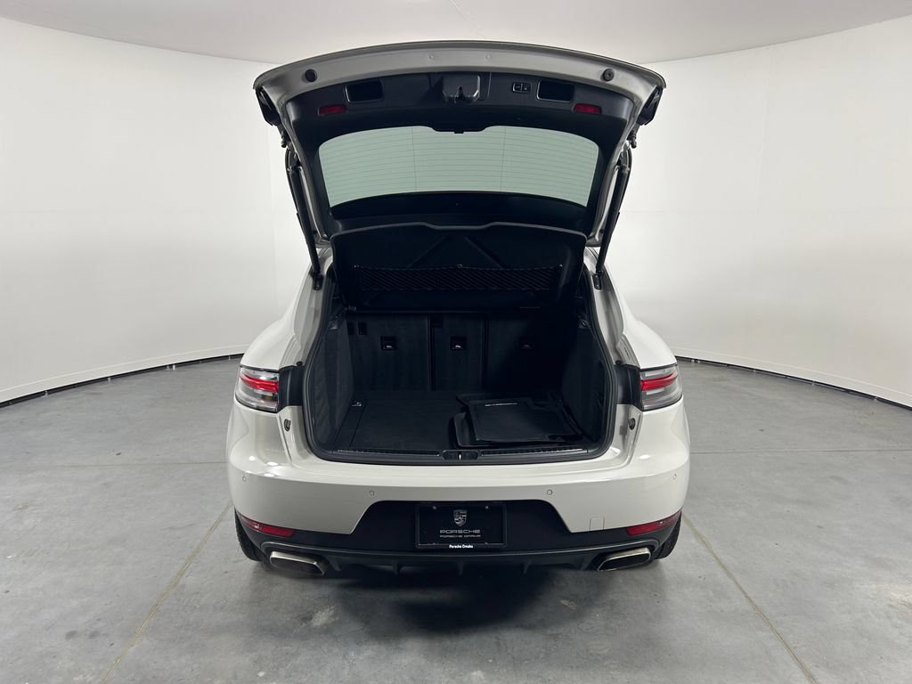 Certified 2019 Porsche Macan AWD/4WD image 29