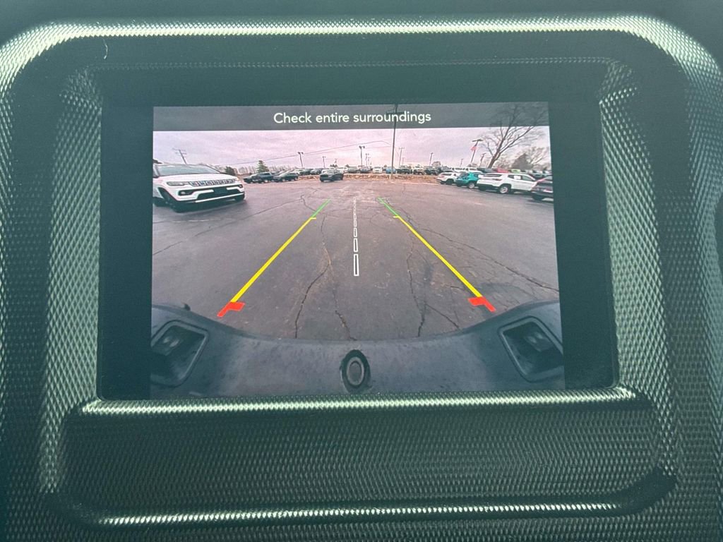 Used 2021 Jeep Gladiator Willys image 18