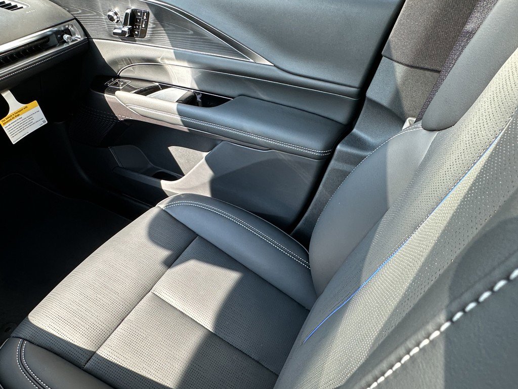 New 2026 Cadillac Lyriq Luxury image 12