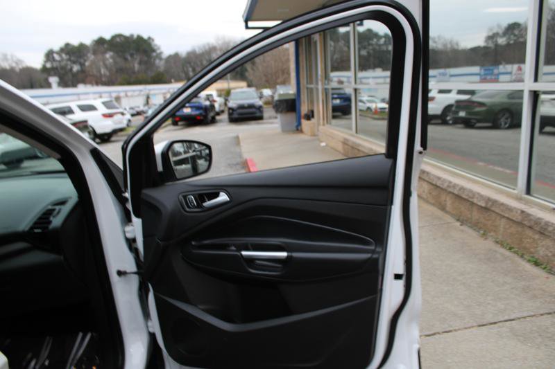 Used 2019 Ford Escape SE FWD image 22