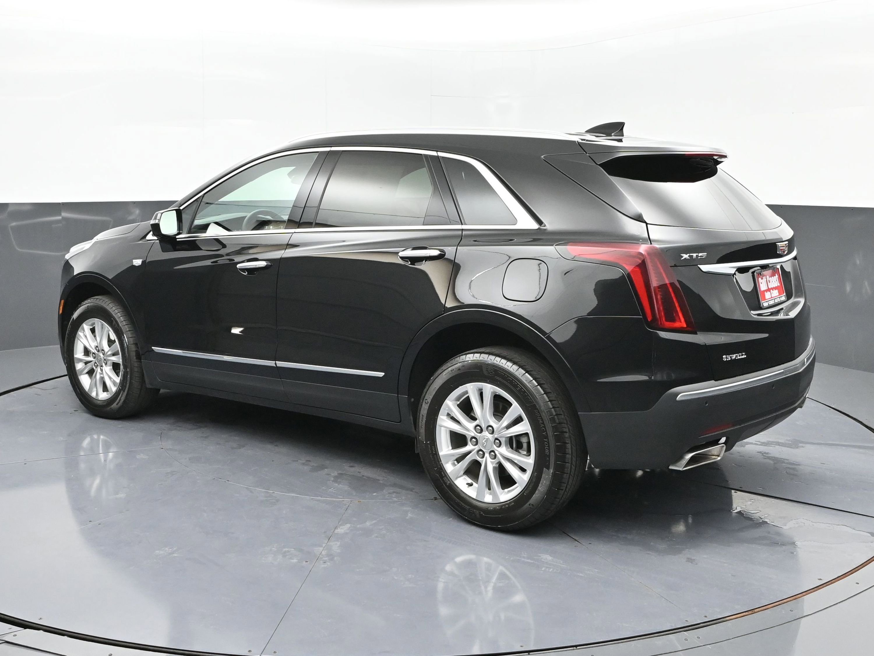 Used 2024 Cadillac XT5 Luxury w/ LPO, Floor Liner Package image 23
