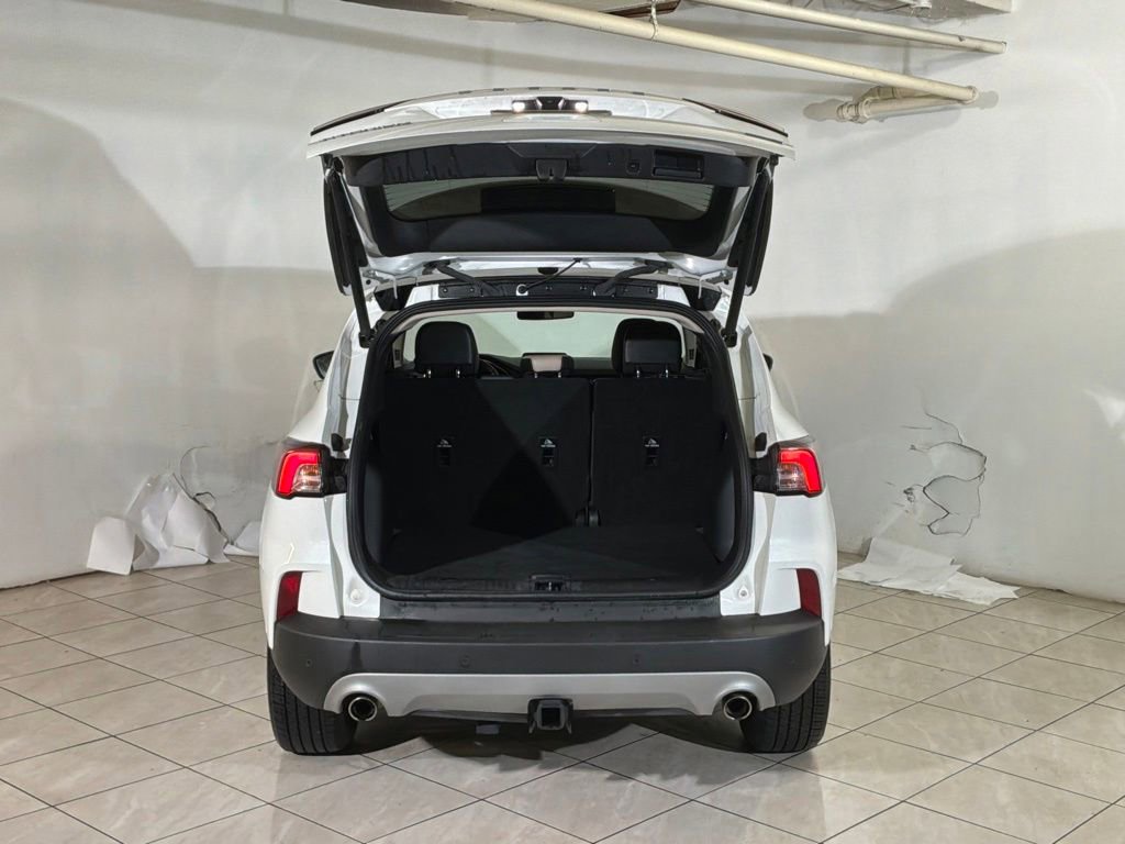 Used 2020 Ford Escape Titanium AWD/4WD image 22