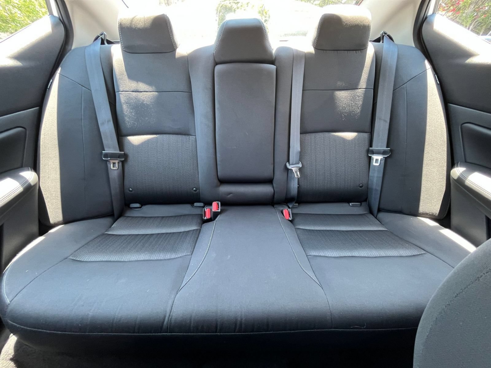 Used 2025 Nissan Altima 2.5 SV FWD image 38