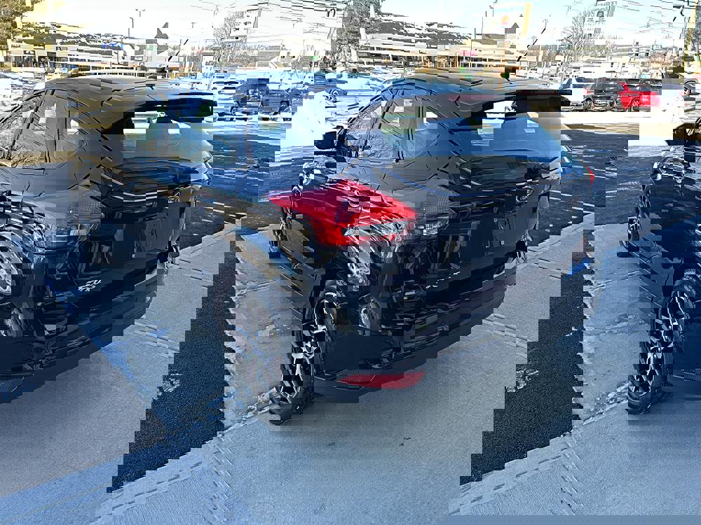 Used 2017 Ford Focus SEL w/ Cold Weather Package image 10